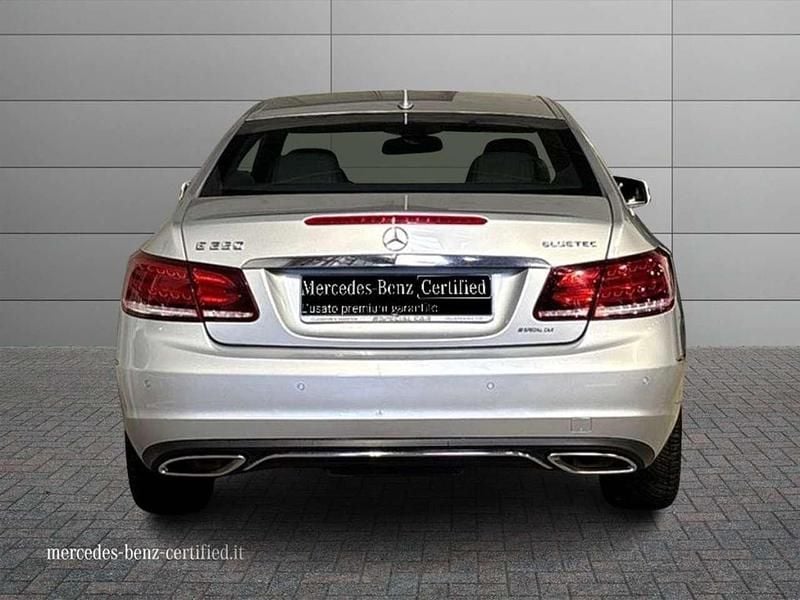 Usata Mercedes E250 204 CV (150 kW) 2015 Argento iridio Coupé