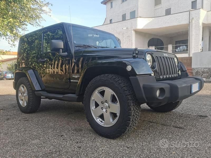 Nero Usata 2011 Jeep Wrangler Sahara SUV | 25.500 € (Buon prezzo) - Immagine 1/4