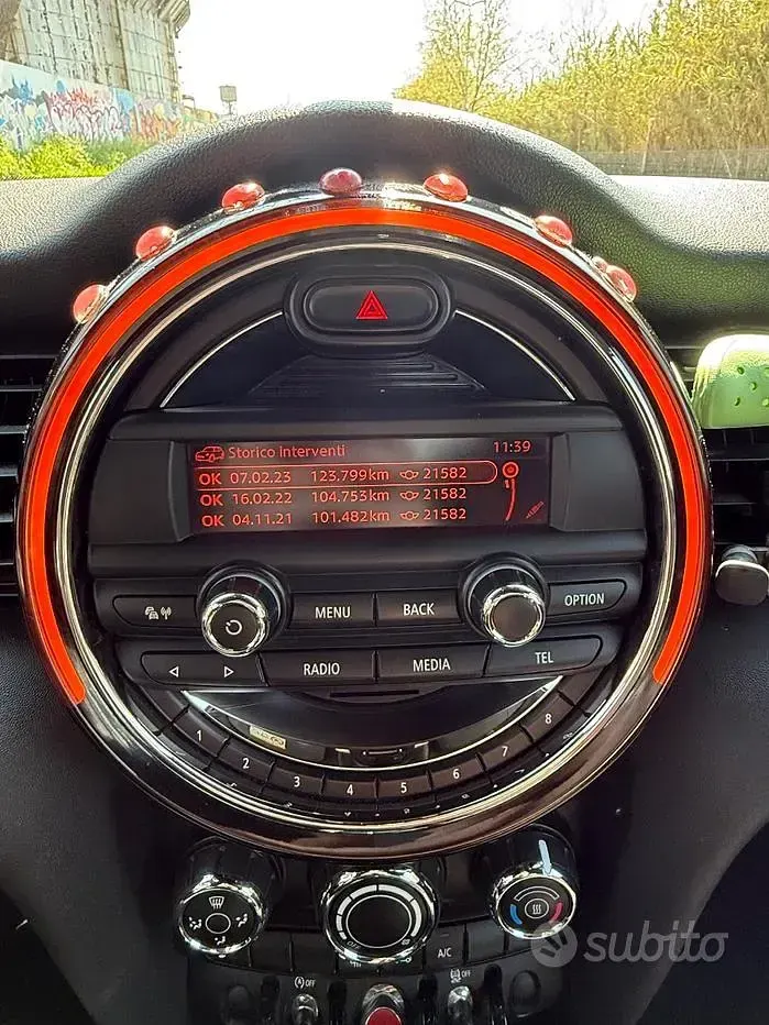 Usata Mini Cooper D 116 CV (85 kW) 2015 Grigio Utilitaria