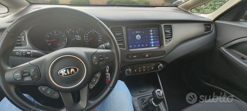 Usata Kia Carens 135 CV (99 kW) 2015 Blu Monovolume