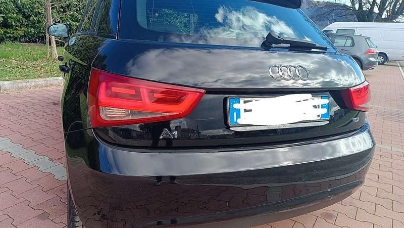 Usata Audi A1 Sportback Ambition 90 CV (66 kW) 2012 Utilitaria