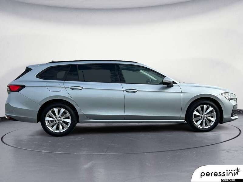 Usata Skoda Superb Selection 150 CV (110 kW) 2024 Argento metallizzato Station wagon