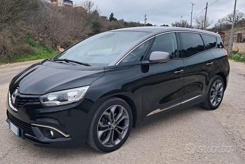 Usata Renault Grand Scénic IV 120 CV (88 kW) 2019 Nero Monovolume
