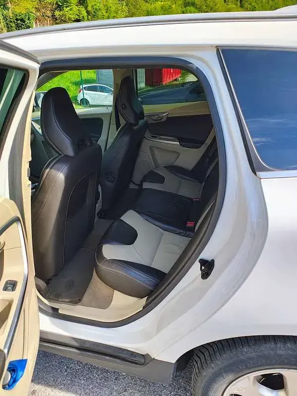 Usata Volvo XC60 Summum 205 CV (150 kW) 2010 Bianco SUV