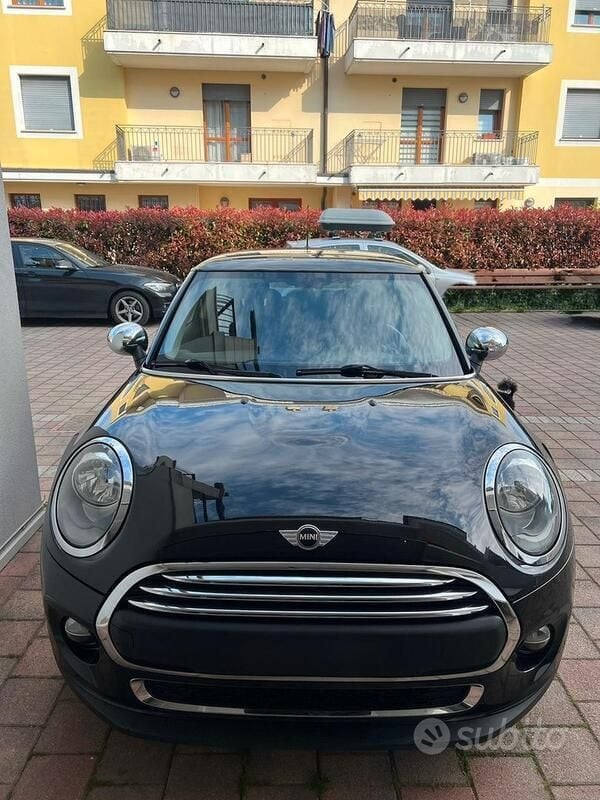 Usata Mini One D 95 CV (69 kW) 2016 Nero Utilitaria