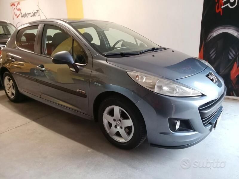 Usata 2009 Peugeot 207 Sport Tre volumi | 3200 € (Cara) - Immagine 1/4