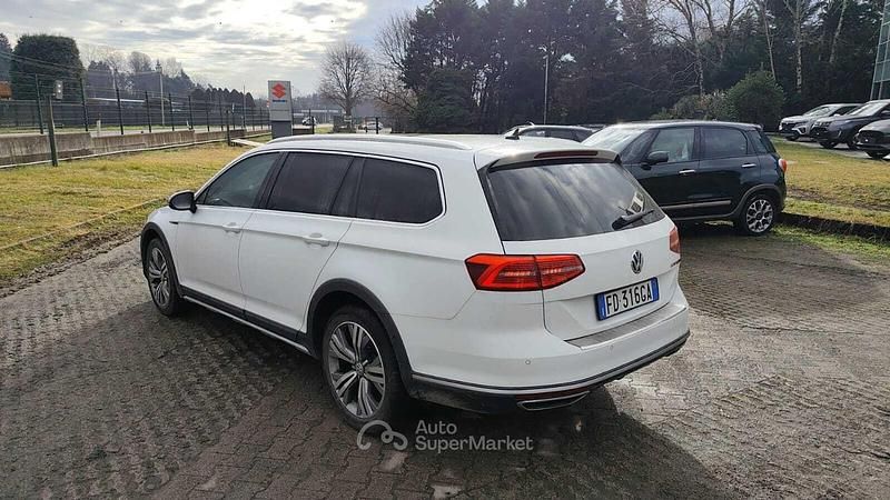 Usata VW Passat 190 CV (139 kW) 2016 Bianco Station wagon