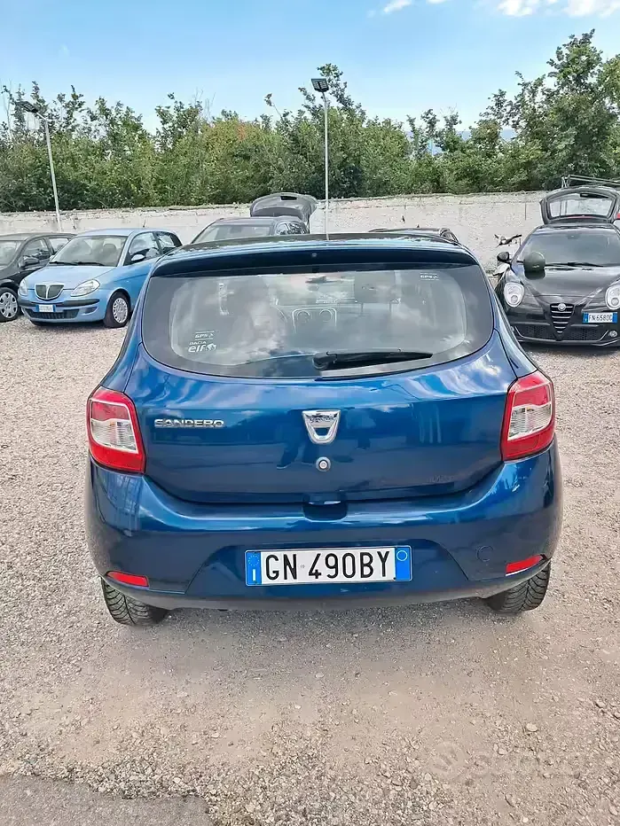 Usata Dacia Sandero 90 CV (66 kW) 2016 Blu Berlina