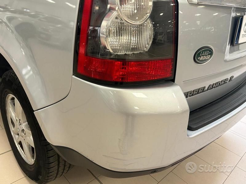 Usata Land Rover Freelander 2 150 CV (110 kW) 2011 Grigio SUV