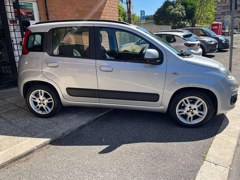 Usata Fiat Panda Lounge 69 CV (50 kW) 2014 Argento Utilitaria