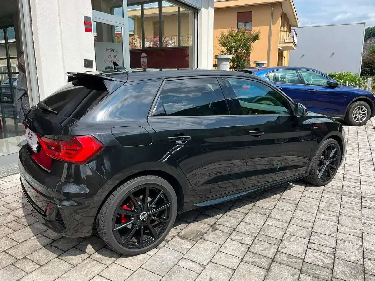 Usata Audi A1 Sportback Black Edition 207 CV (152 kW) 2021 Nero Utilitaria