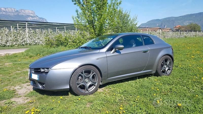 Usata Alfa Romeo Brera 185 CV (136 kW) 2007 Argento Coupé