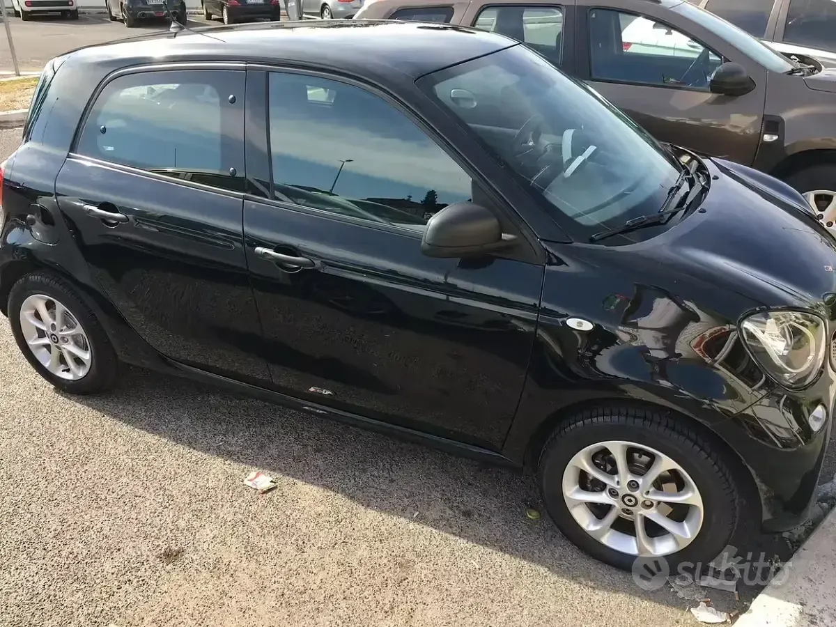 Usata Smart ForFour 71 CV (52 kW) 2018 Utilitaria