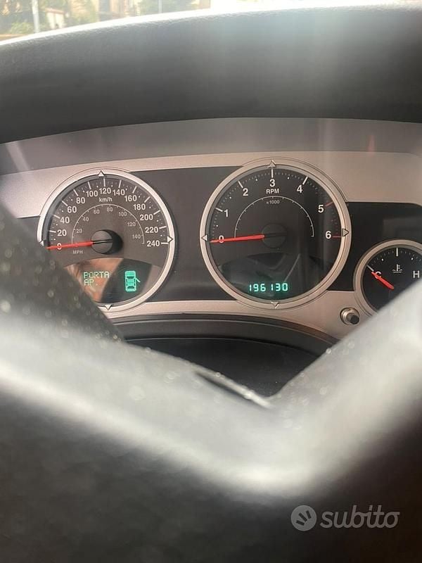 Usata Jeep Compass Limited 140 CV (102 kW) 2008 Nero SUV
