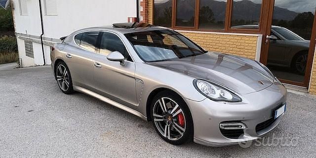 Usata Porsche Panamera Turbo 500 CV (367 kW) 2010 Grigio Berlina