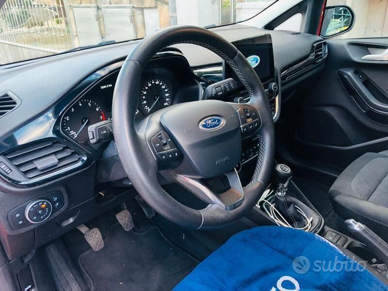 Usata Ford Fiesta 86 CV (63 kW) 2019 Rosso Utilitaria