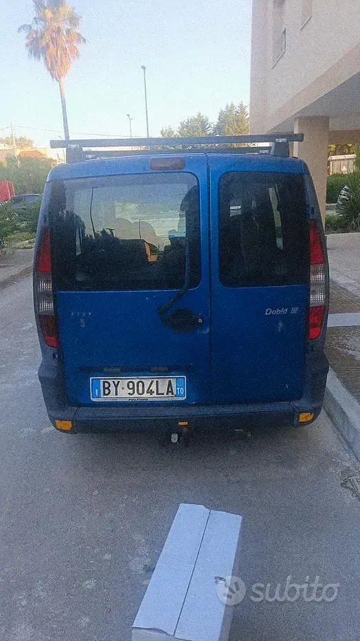 Usata Fiat Doblò 101 CV (74 kW) 2002 Bluazzurro Monovolume