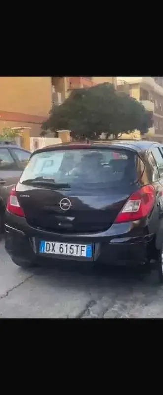 Usata Opel Corsa Cosmo 90 CV (66 kW) 2009 Utilitaria