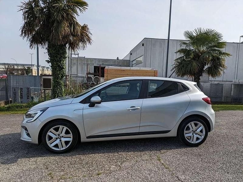 Usata Renault Clio 90 CV (66 kW) 2021 Grigio SUV