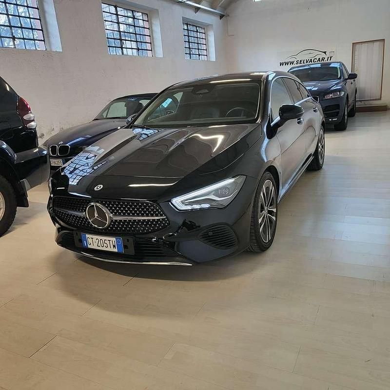 Usata Mercedes CLA180 Shooting Brake Executive 116 CV (85 kW) 2024 Other Station wagon