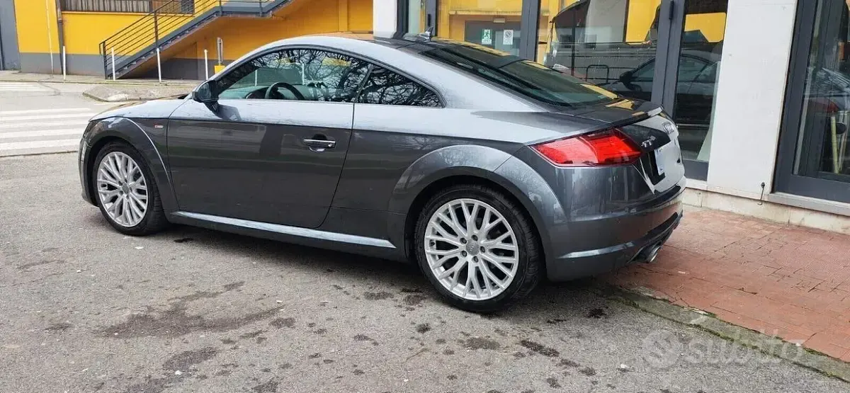 Usata Audi TT 184 CV (135 kW) 2018 Grigio Coupé