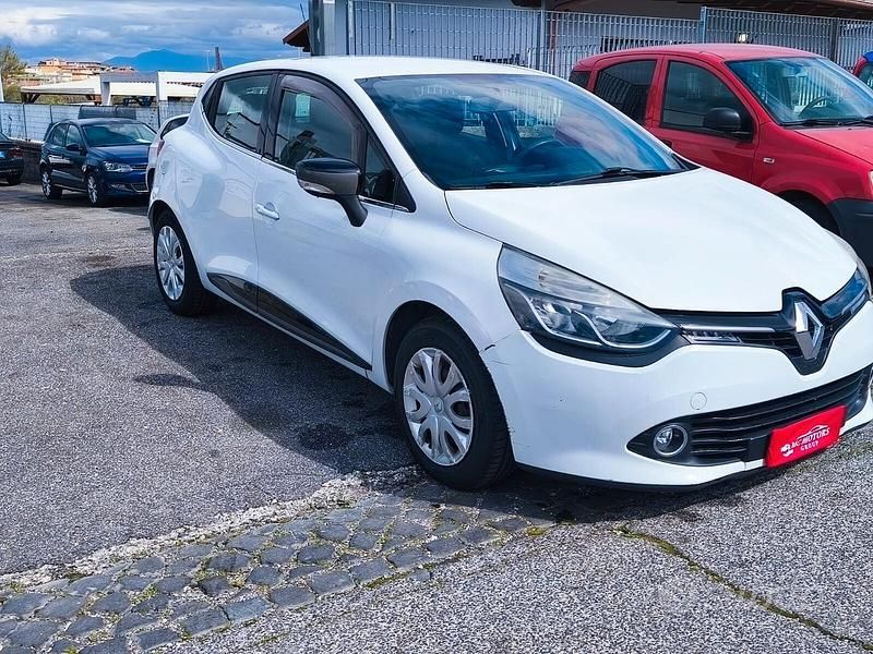Usata Renault Clio IV 75 CV (55 kW) 2015 Bianco Berlina