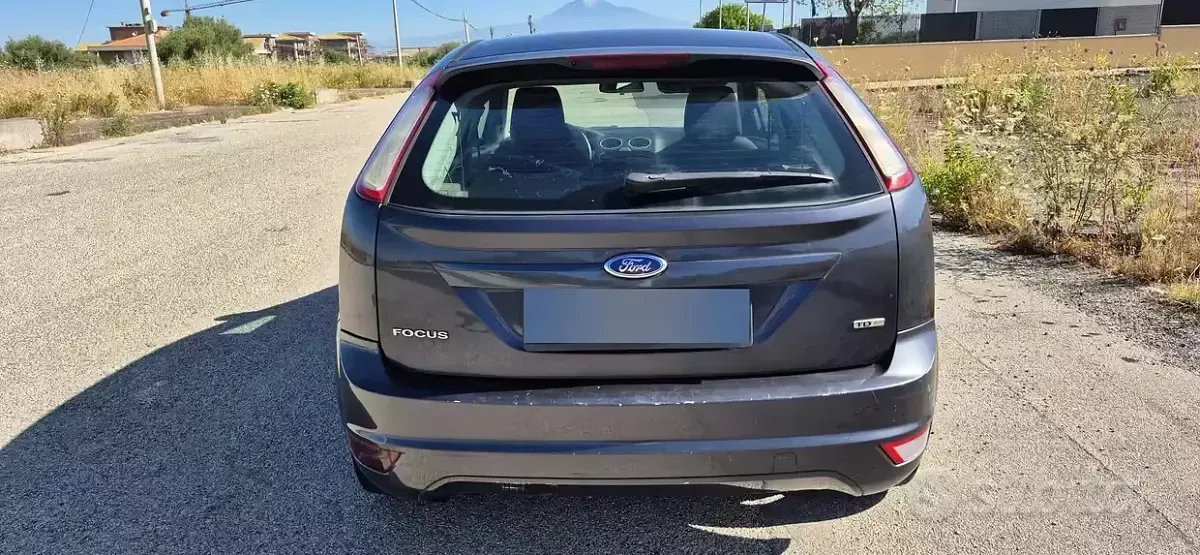 Usata Ford Focus 109 CV (80 kW) 2009 Grigio Berlina