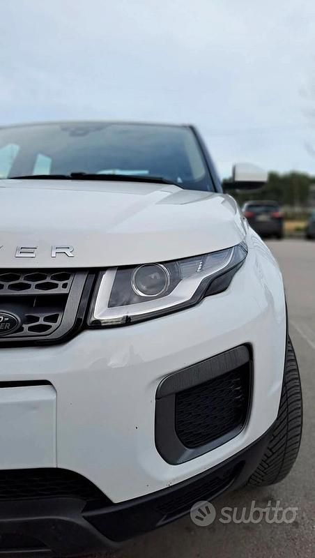 Usata Land Rover Range Rover evoque 150 CV (110 kW) 2016 Bianco SUV