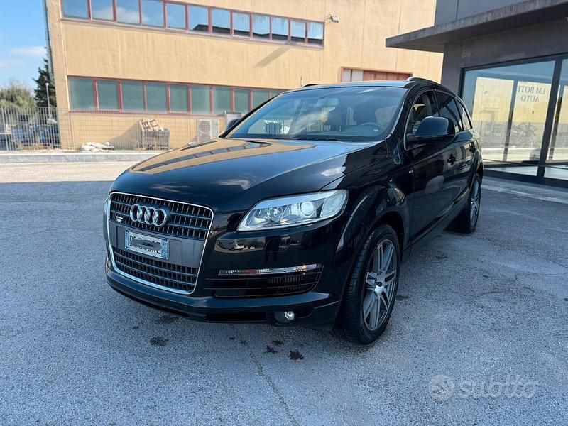 Nero Usata 2008 Audi Q7 Comfort SUV | 7900 € (Super prezzo) - Immagine 1/4