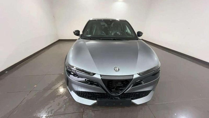 Grigio Nuova 2025 Alfa Romeo Junior Edizione Speciale SUV | 28.900 € (Buon prezzo) - Immagine 1/4