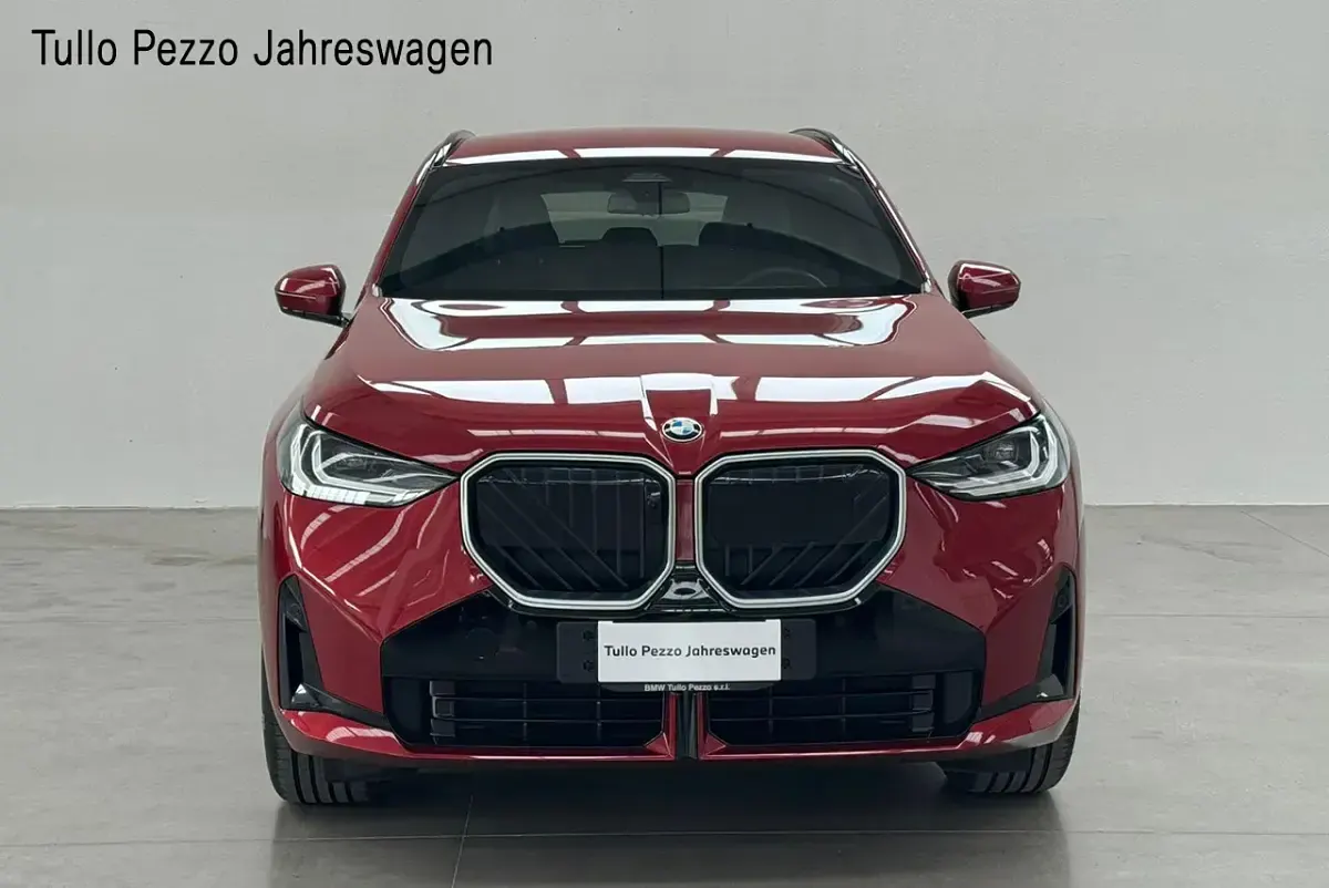 Usata BMW X3 M Sport 197 CV (144 kW) 2025 Fire red metallizzato SUV