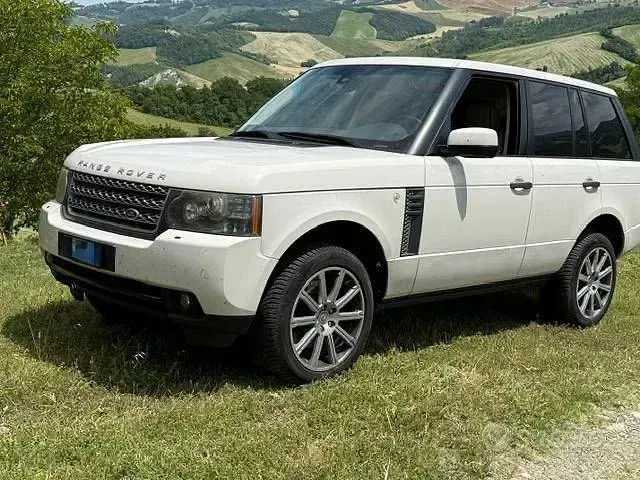 Usata Land Rover Range Rover Vogue 272 CV (200 kW) 2010 Bianco SUV