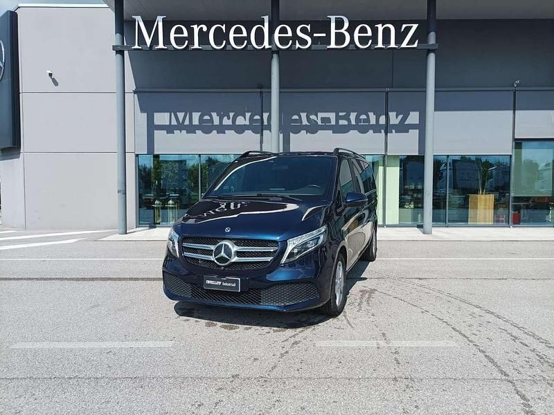 Usata Mercedes V250 190 CV (139 kW) 2019 Blù cavansite met. Monovolume