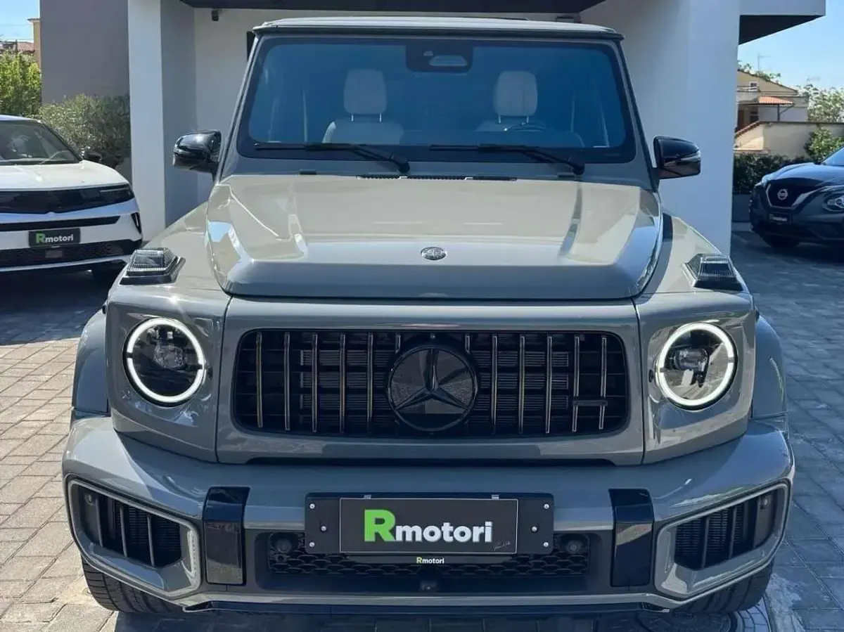 Nuova Mercedes G63 AMG Premium Plus 605 CV (444 kW) 2026 Grigio SUV