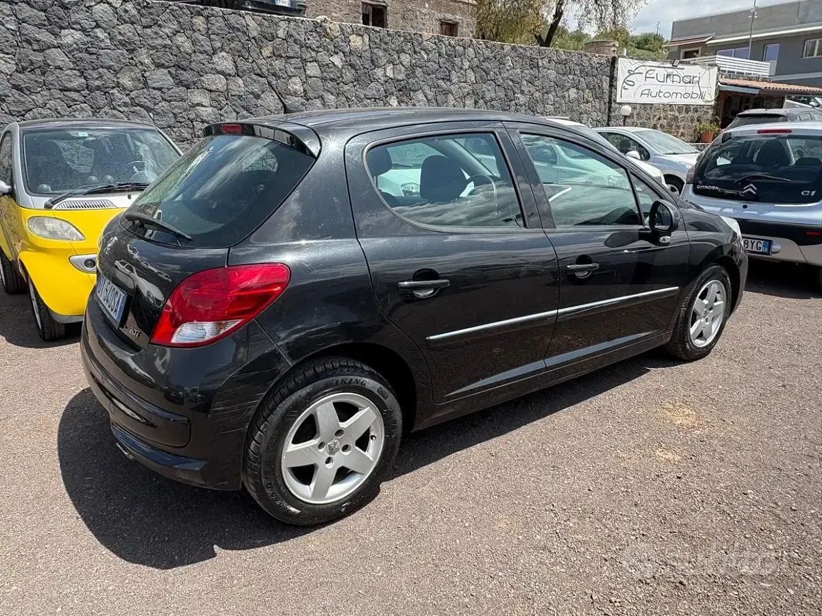 Usata Peugeot 207 88 CV (64 kW) 2008 Nero Berlina