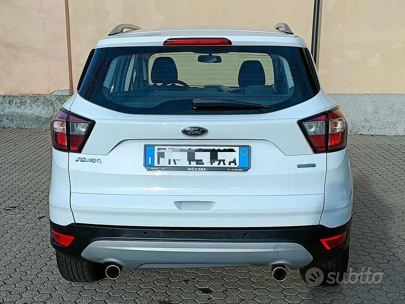 Usata Ford Kuga Titanium 120 CV (88 kW) 2018 Bianco SUV