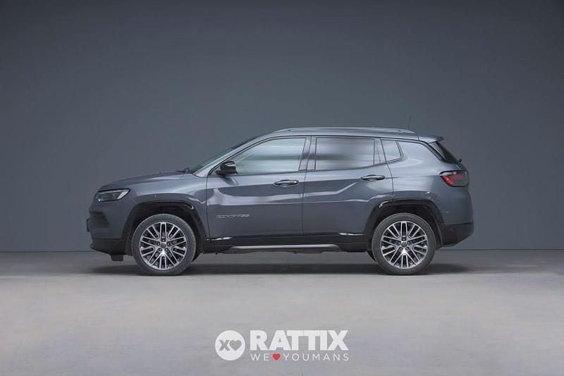 Usata Jeep Compass Summit 131 CV (96 kW) 2025 Grey graphite SUV