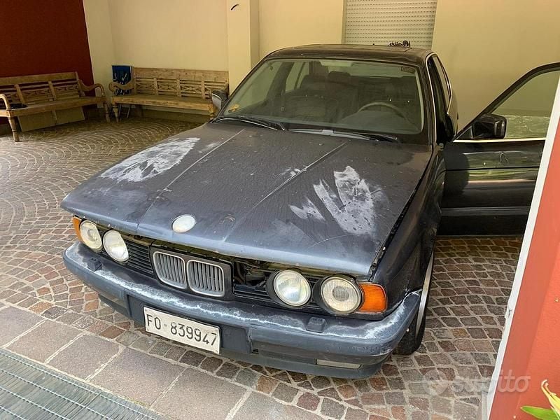 Usata BMW 535 Comfort Edition 212 CV (155 kW) 1988 Nero Berlina