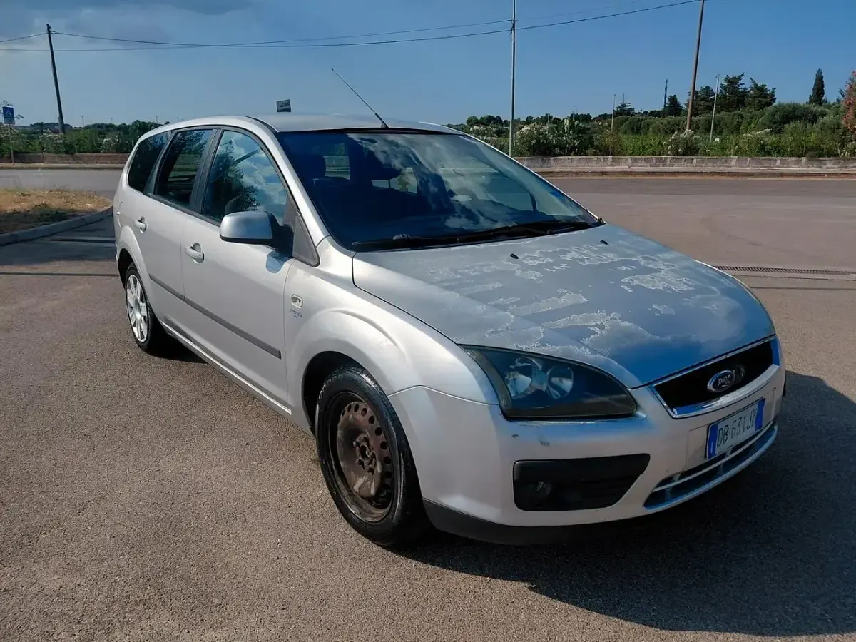 Usata Ford Focus S 90 CV (66 kW) 2007 Argento Station wagon