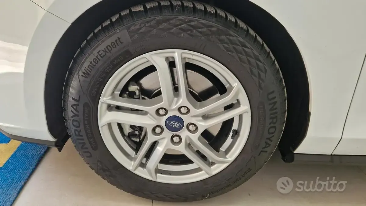 Usata Ford Focus Business Edition 120 CV (88 kW) 2020 Bianco Station wagon