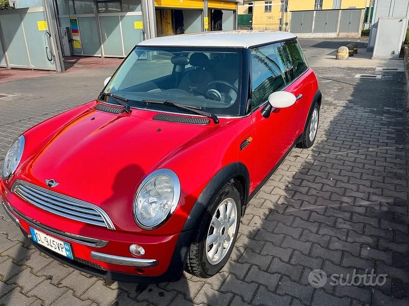 Usata Mini Cooper 2004 Rosso Utilitaria