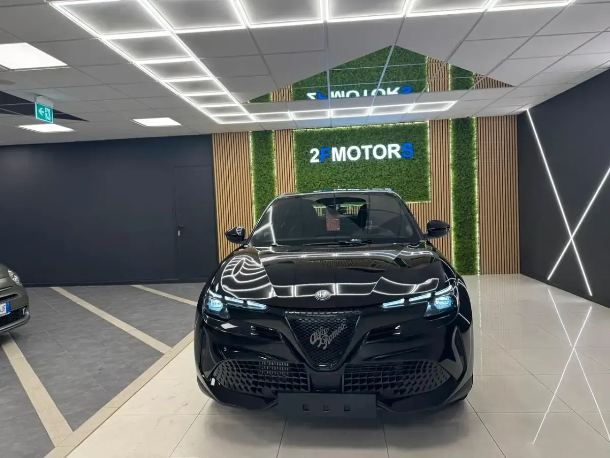 Nuova Alfa Romeo GT Junior 135 CV (99 kW) 2025 Nero SUV