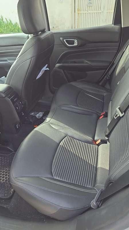 Usata Jeep Compass Altitude 131 CV (96 kW) 2024 Argento SUV