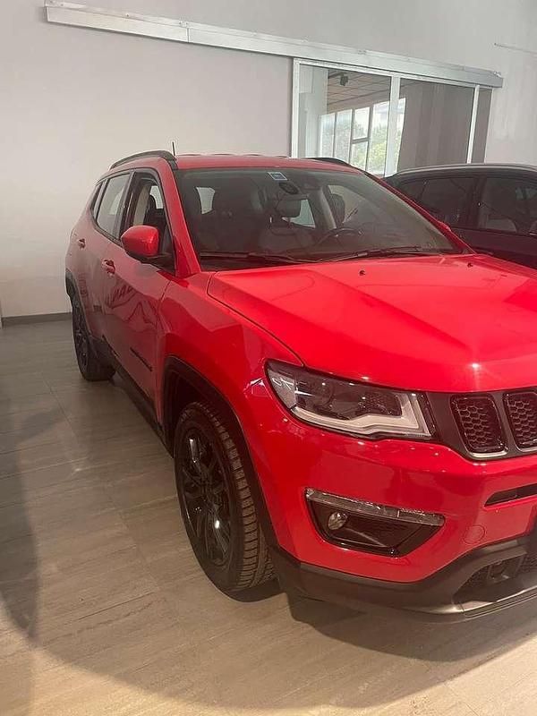 Usata Jeep Compass Night Eagle 131 CV (96 kW) 2021 Rosso SUV