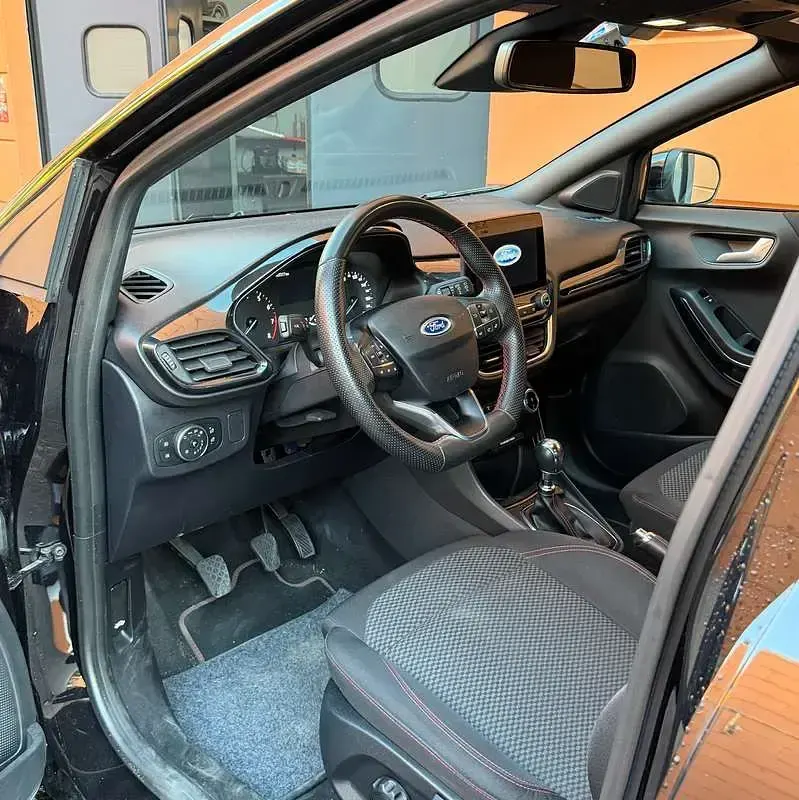 Usata Ford Puma 103 CV (75 kW) 2023 Nero SUV