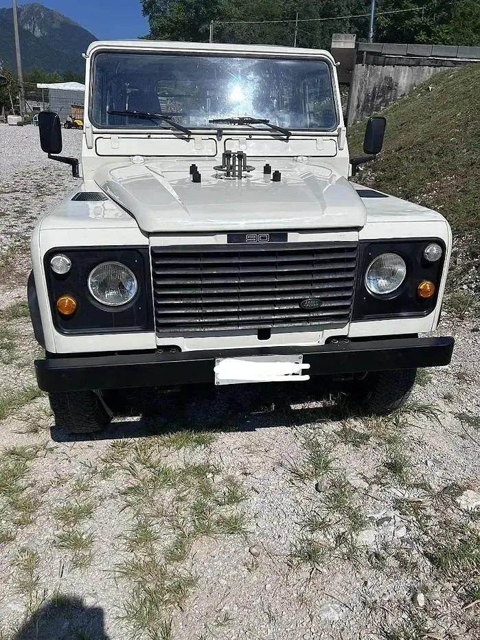 Usata Land Rover Defender 86 CV (63 kW) 1990 Bianco SUV