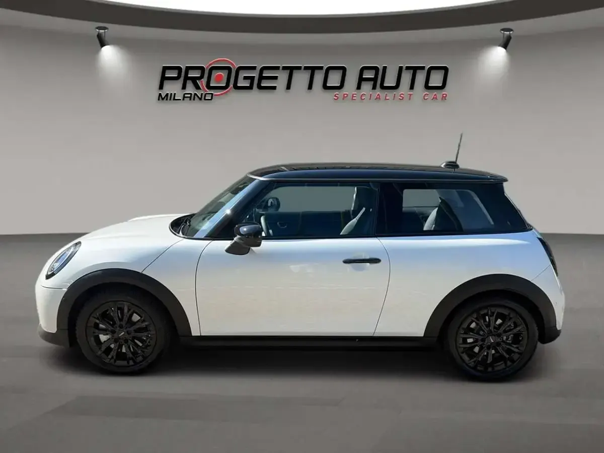 Usata Mini Cooper Classic 114 kW (156 CV) 2025 Other Utilitaria