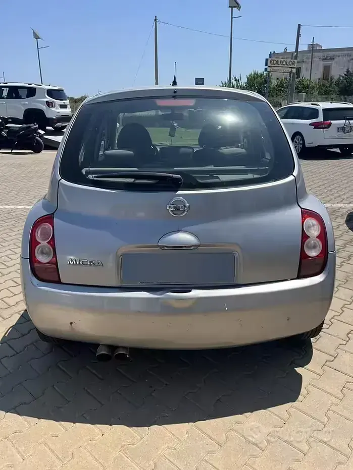 Usata Nissan Micra 80 CV (58 kW) 2004 Grigio Utilitaria