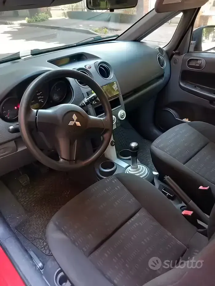 Usata Mitsubishi Colt 75 CV (55 kW) 2006 Utilitaria
