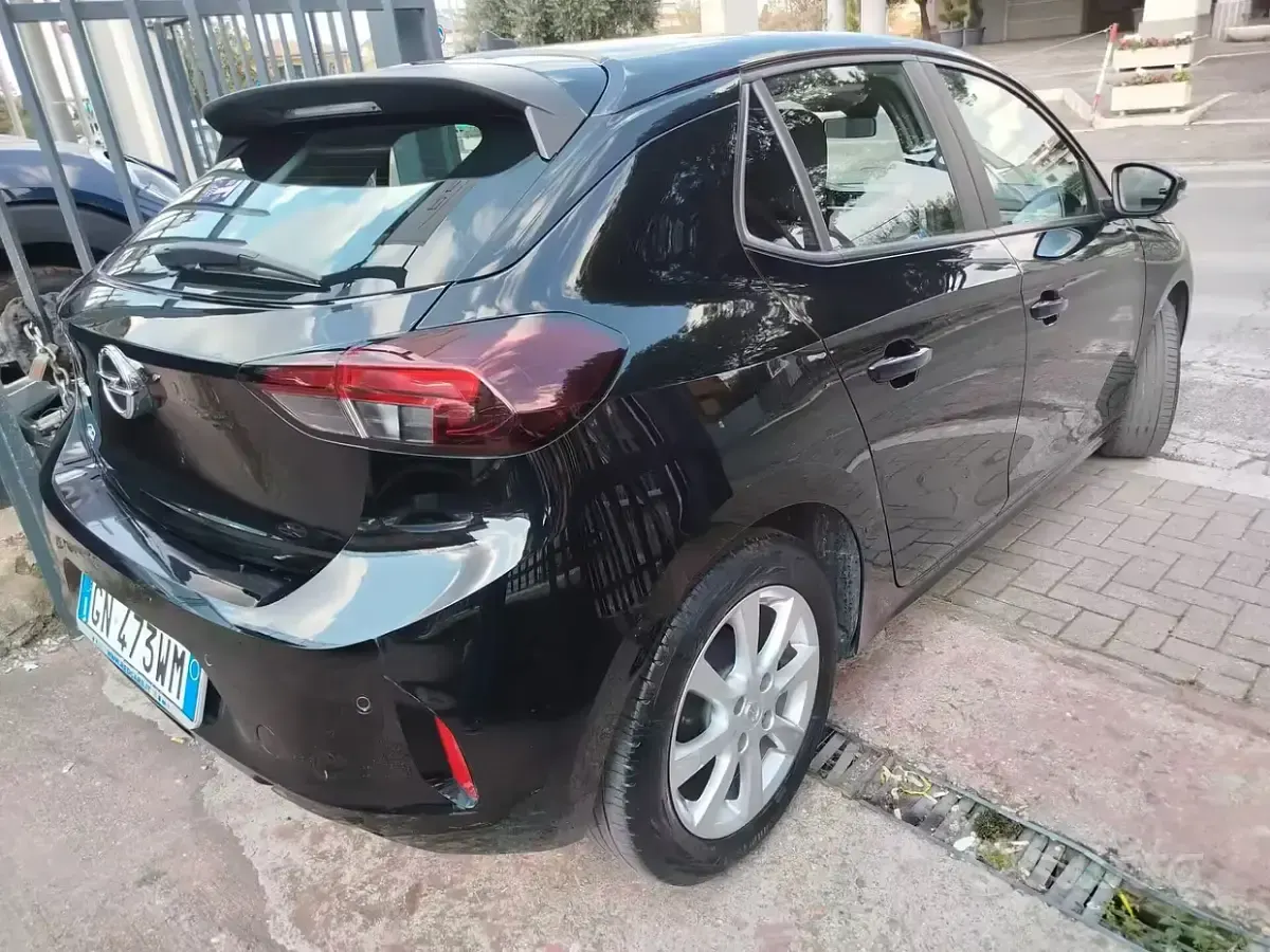 Usata Opel Corsa 75 CV (55 kW) 2023 Nero Utilitaria
